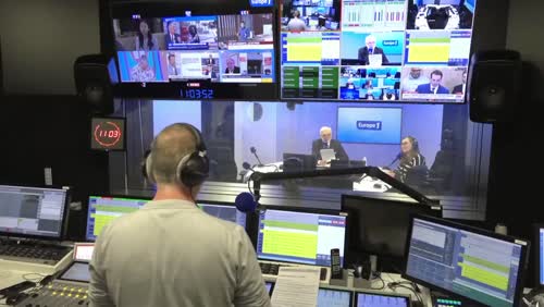 La #RTBF - Chaîne du service public financée avec vos impôts explique et justifie la censure 